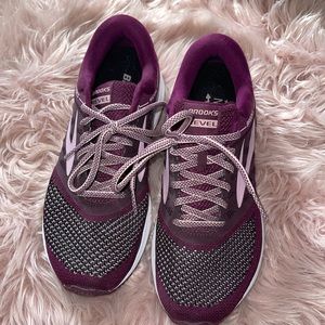 Women’s Brooks Revel shoes